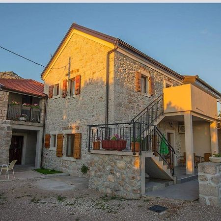 Apartments Punta Starigrad Paklenica Exterior foto
