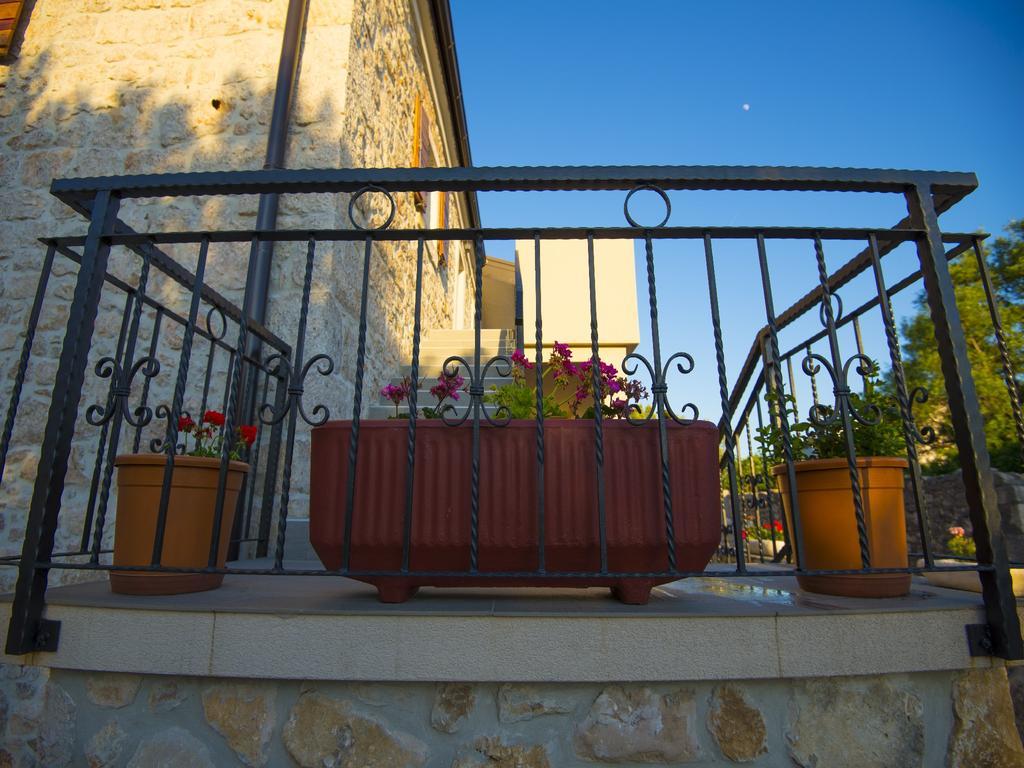 Apartments Punta Starigrad Paklenica Exterior foto